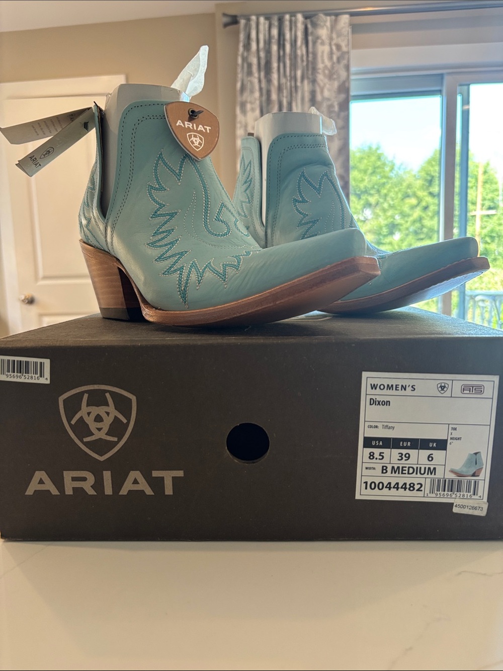 Ariat Women's Dixon Ankle Boots in Tiffany Blue - Picture 2 of 8
